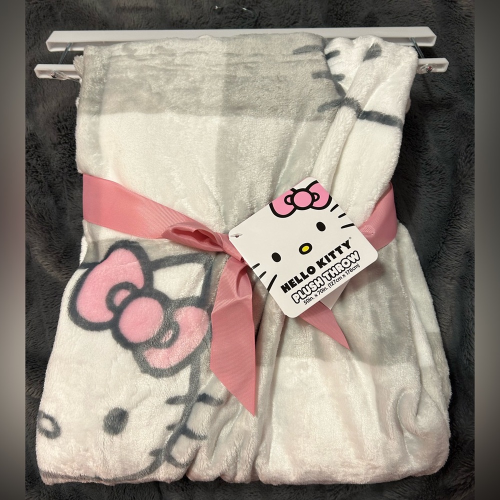 Hello Kitty Blanket Throw